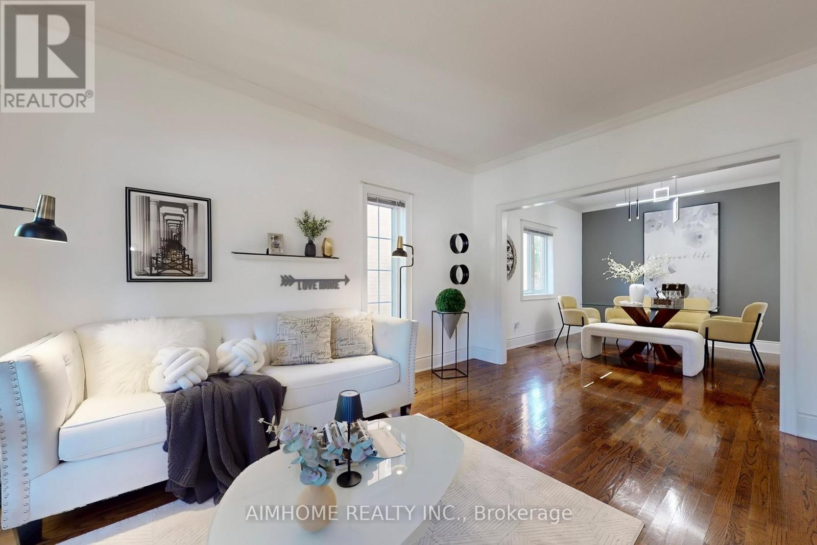 812 Foxcroft Boulevard, Newmarket, Ontario  L3X 1M8 - Photo 6 - N12642064