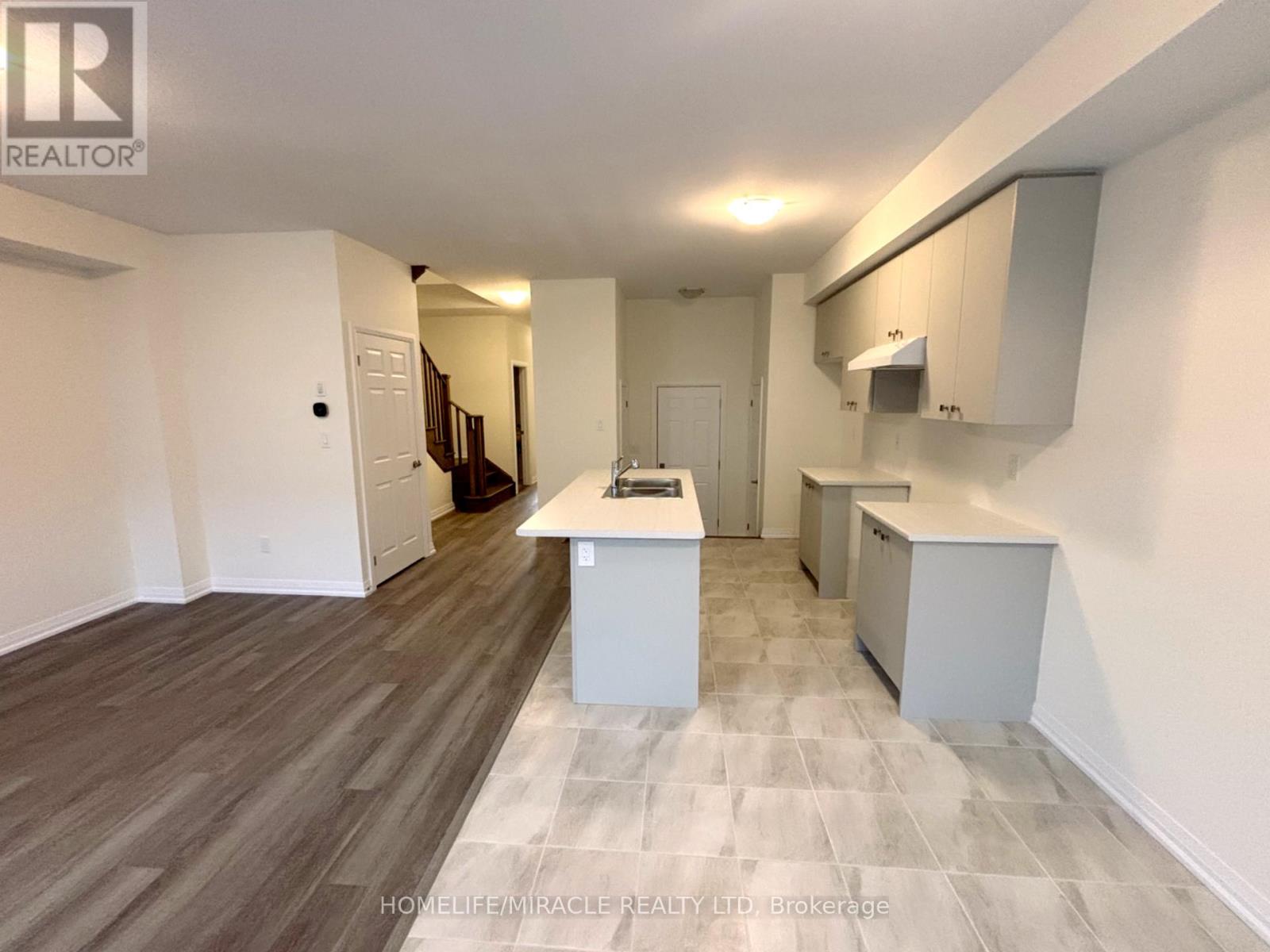 91 Marche Drive, Haldimand, Ontario  N3W 0K2 - Photo 11 - X12642070