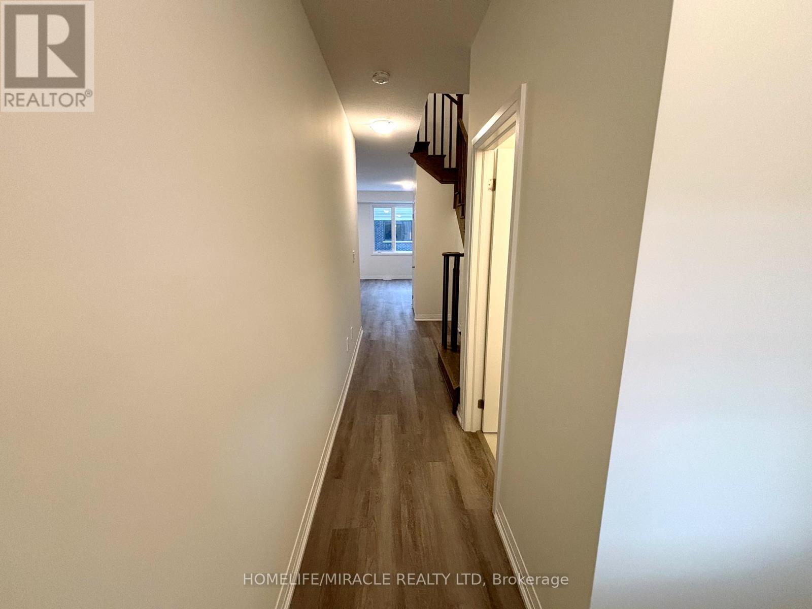 91 Marche Drive, Haldimand, Ontario  N3W 0K2 - Photo 4 - X12642070