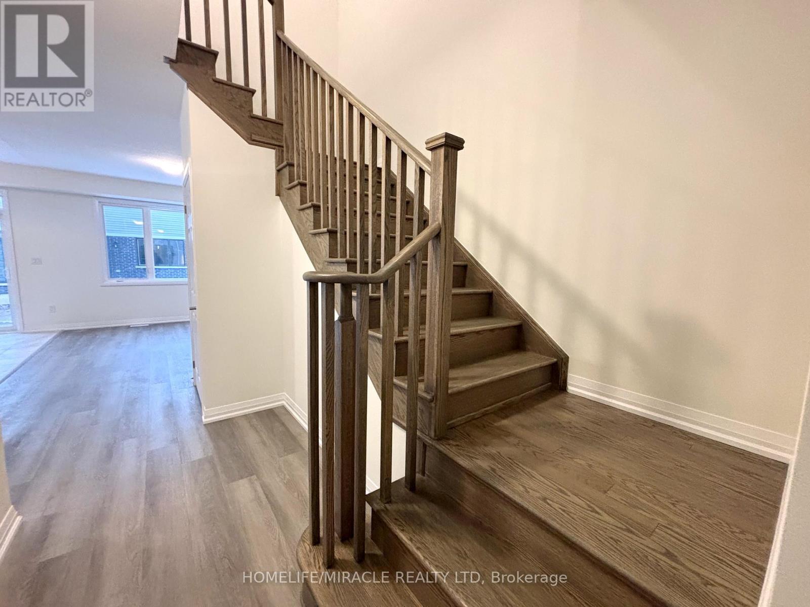 91 Marche Drive, Haldimand, Ontario  N3W 0K2 - Photo 6 - X12642070