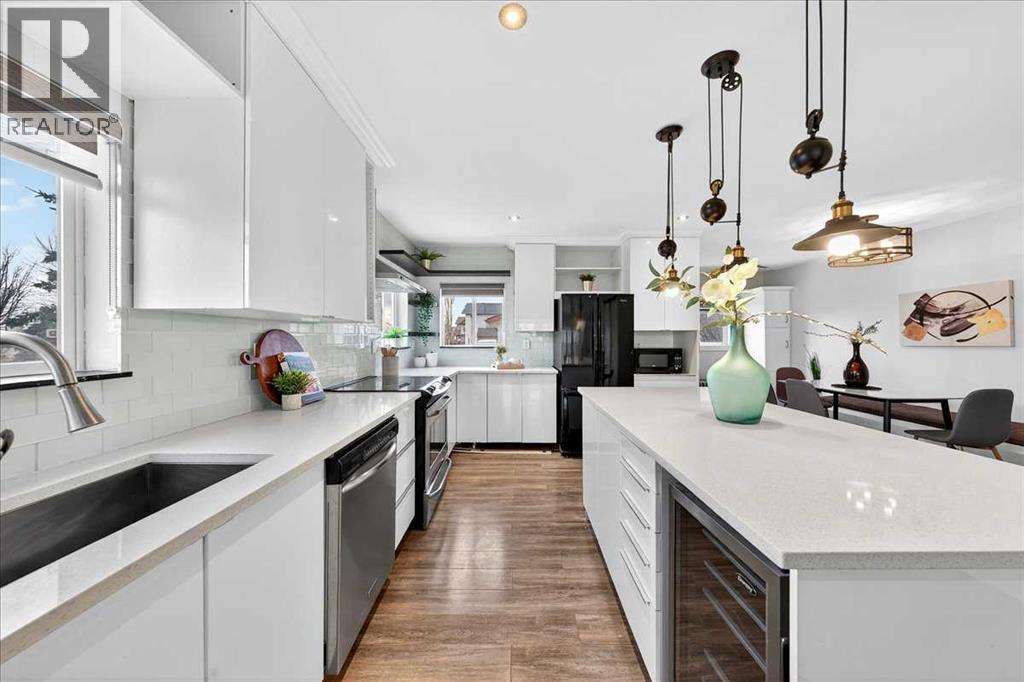 2103 Country Hills Circle Nw, Calgary, Alberta  T3K 4Z3 - Photo 8 - A2271237