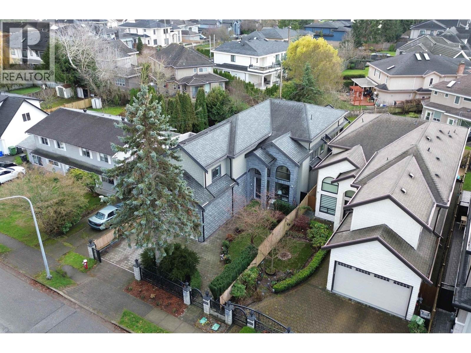 3820 Blundell Road, Richmond, British Columbia  V7C 1G4 - Photo 2 - R3072668