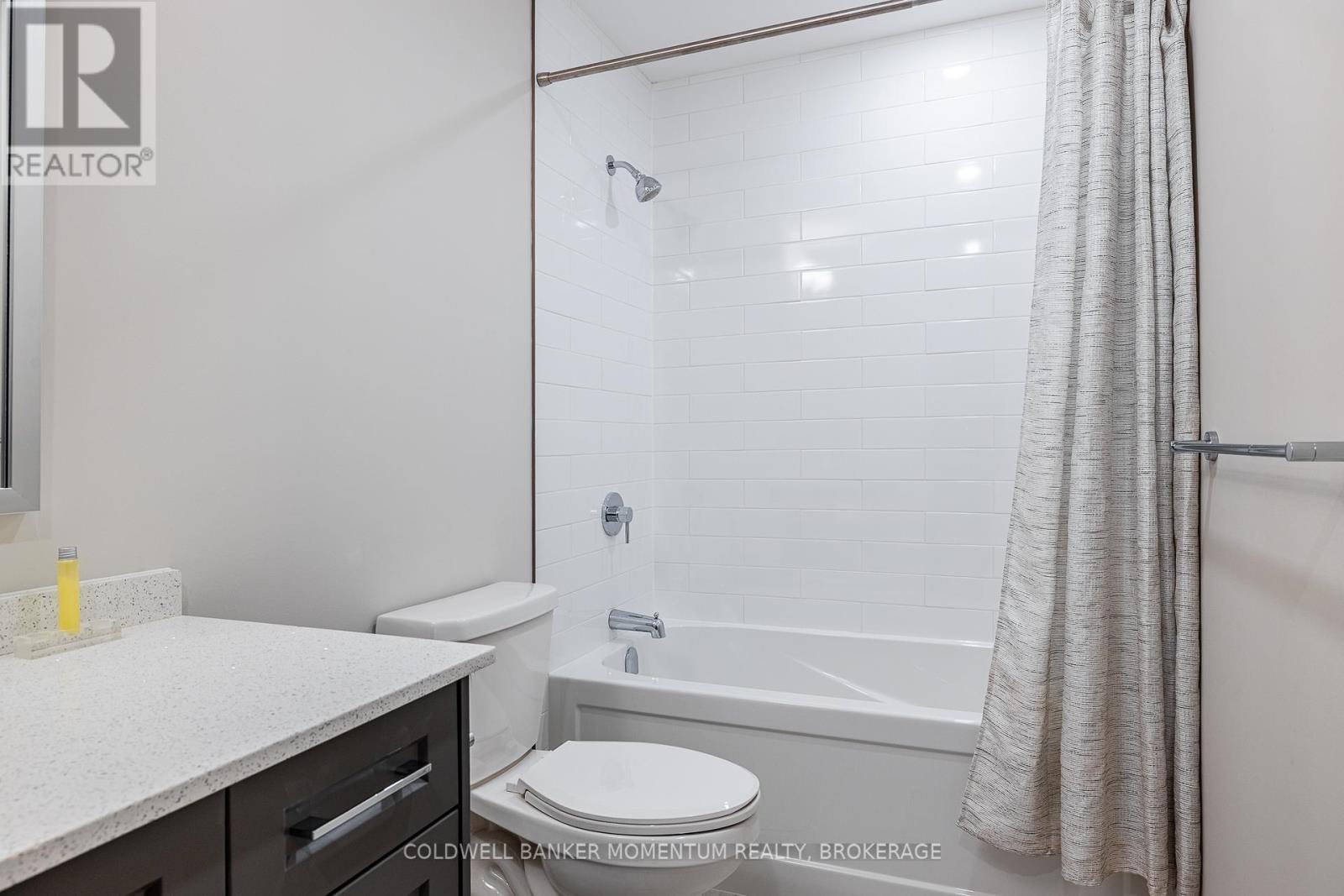 403 - 118 West Street, Port Colborne, Ontario  L3K 0B9 - Photo 9 - X12642084