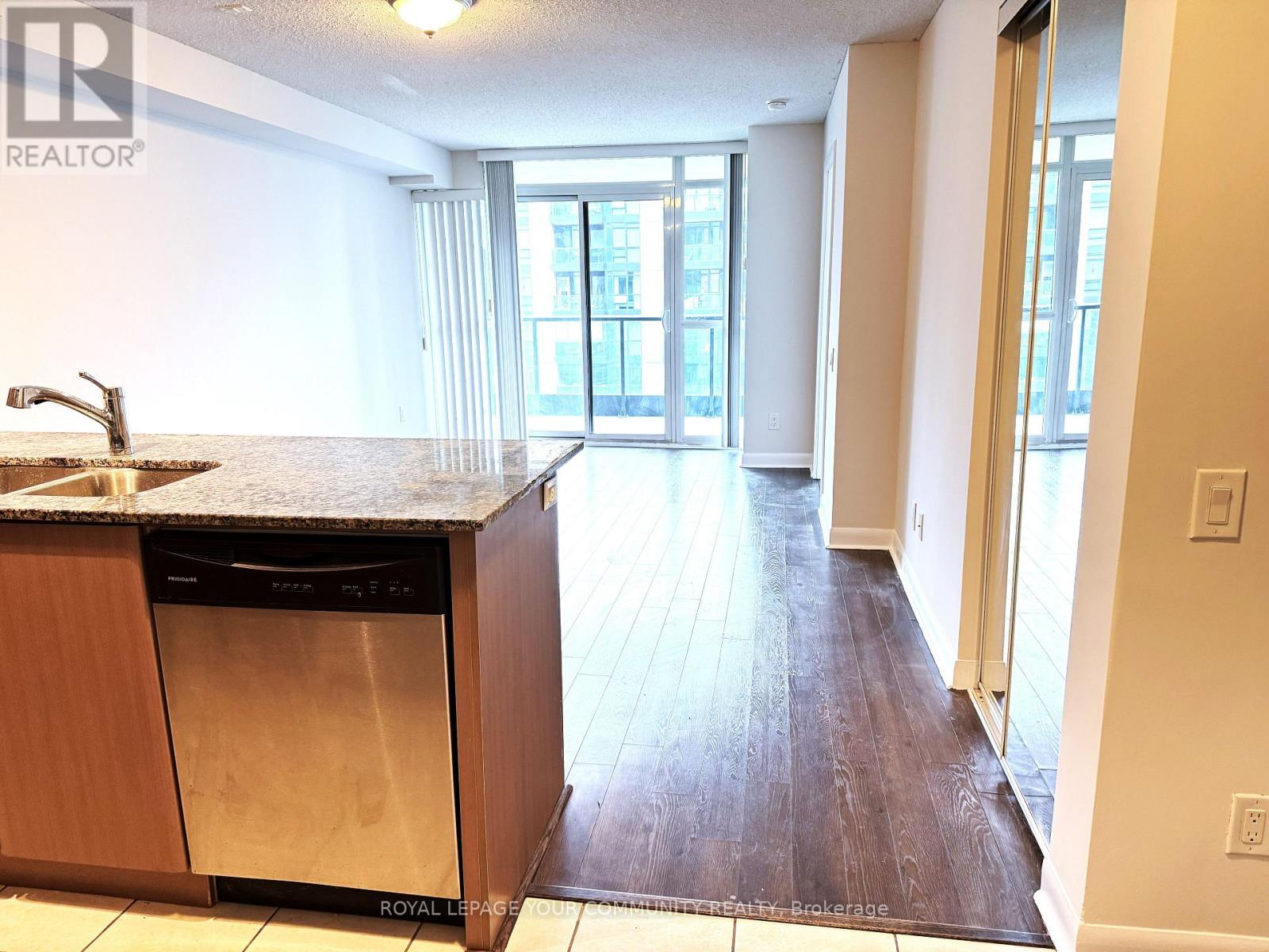 740 - 525 Wilson Avenue, Toronto, Ontario  M3H 0A7 - Photo 4 - C12642076