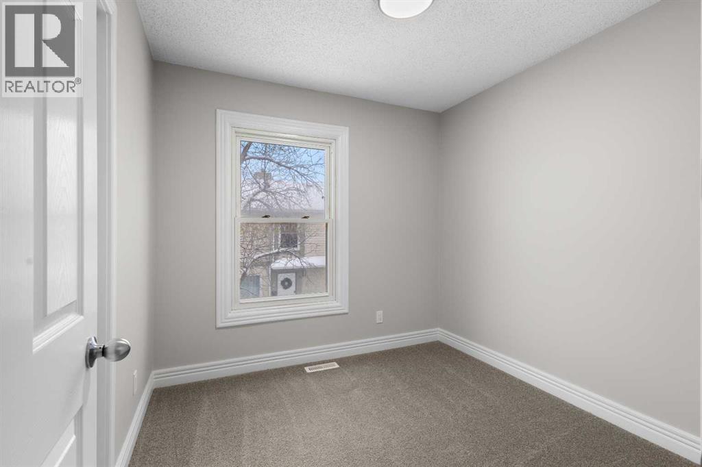 129 Deer Ridge Lane Se, Calgary, Alberta  T2J 6N3 - Photo 21 - A2274492