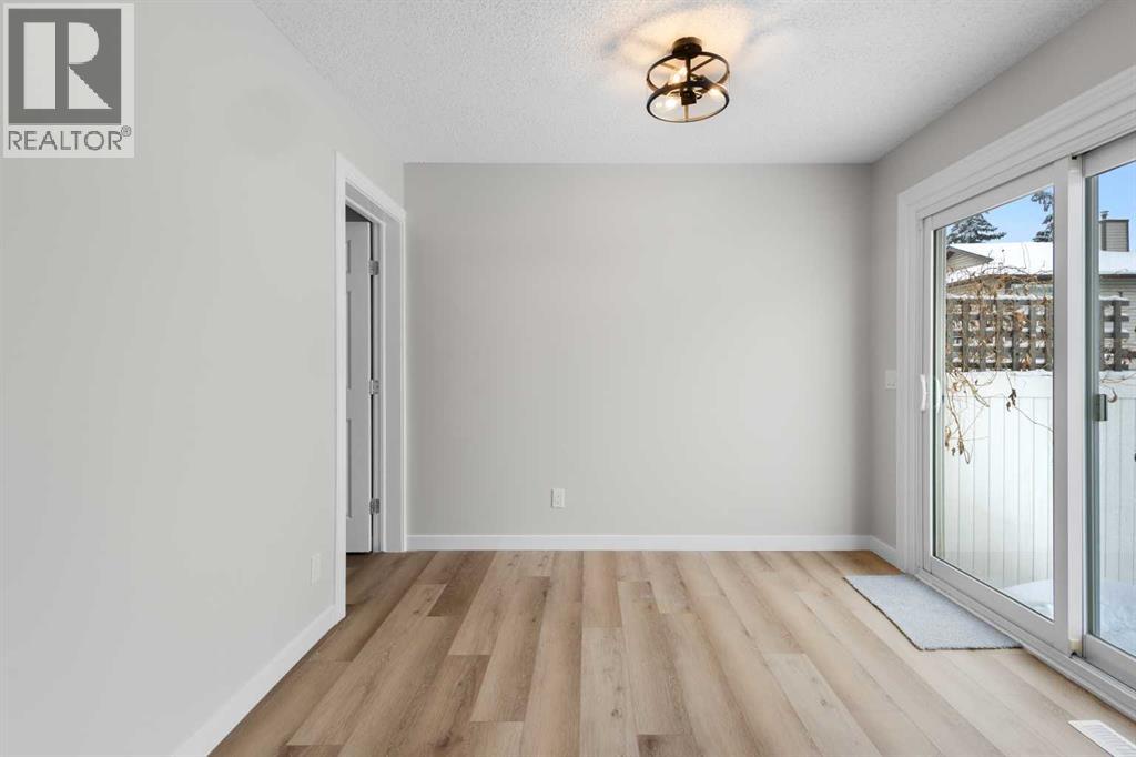 129 Deer Ridge Lane Se, Calgary, Alberta  T2J 6N3 - Photo 12 - A2274492