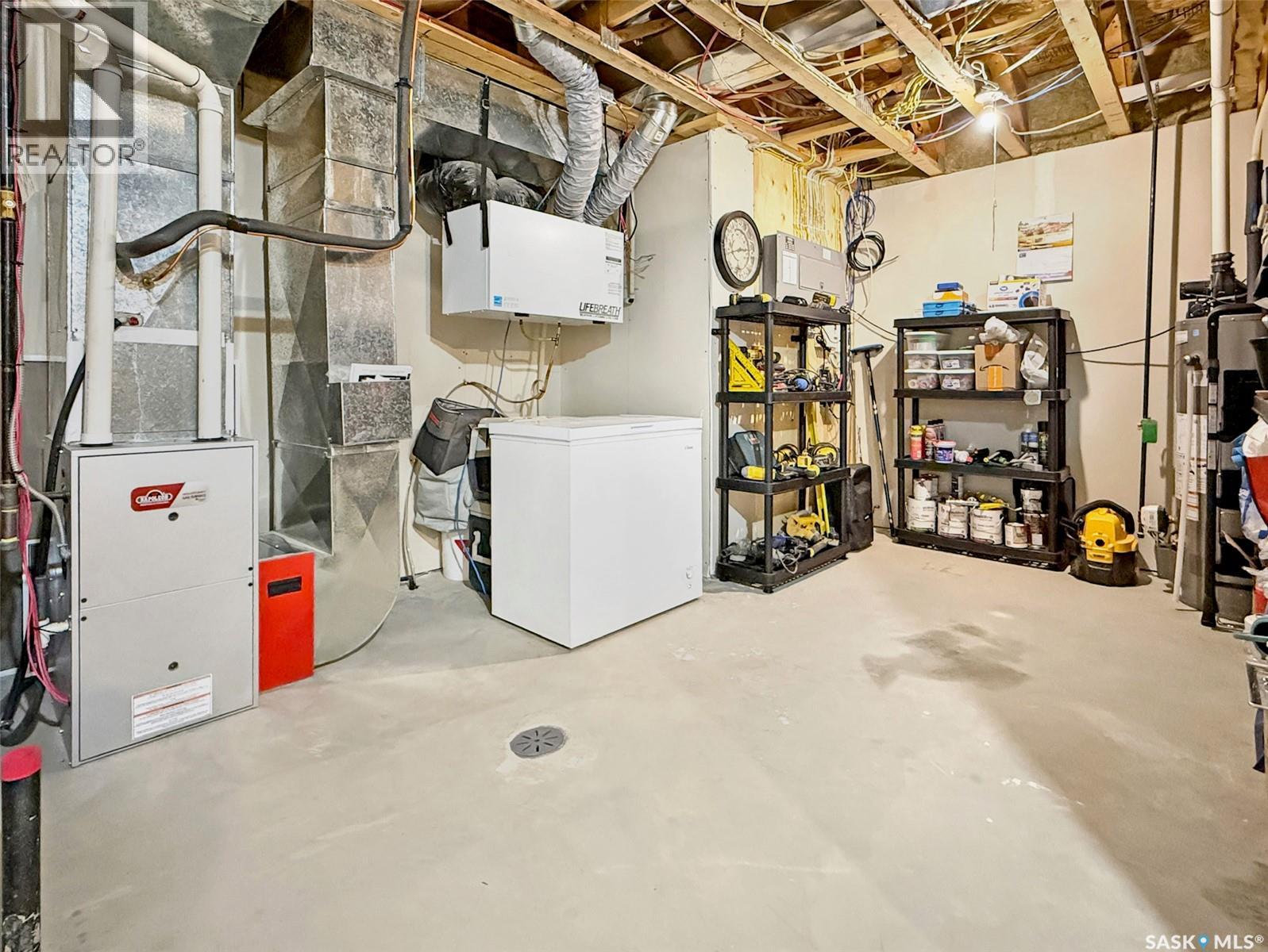 525 Douglas Drive, Swift Current, Saskatchewan  S9H 5R6 - Photo 22 - SK025755