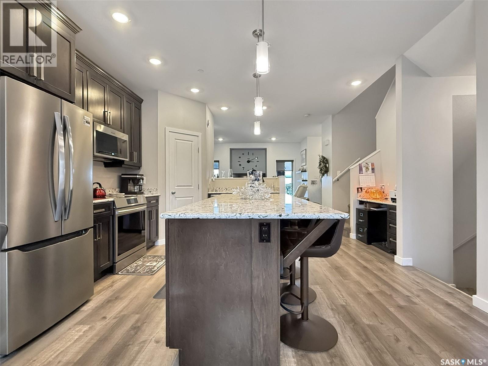 525 Douglas Drive, Swift Current, Saskatchewan  S9H 5R6 - Photo 8 - SK025755