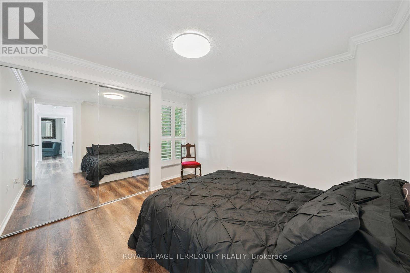 1825 Hyde Mill Crescent, Mississauga, Ontario  L5N 0A7 - Photo 27 - W12642098