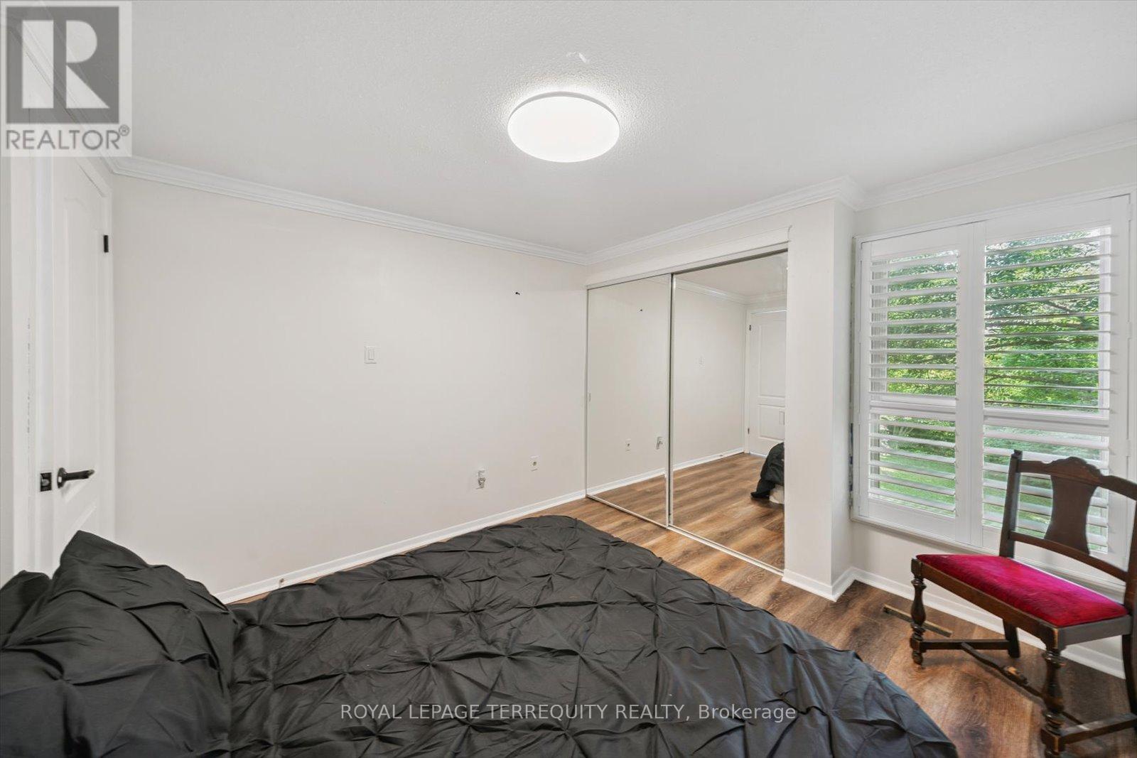 1825 Hyde Mill Crescent, Mississauga, Ontario  L5N 0A7 - Photo 29 - W12642098