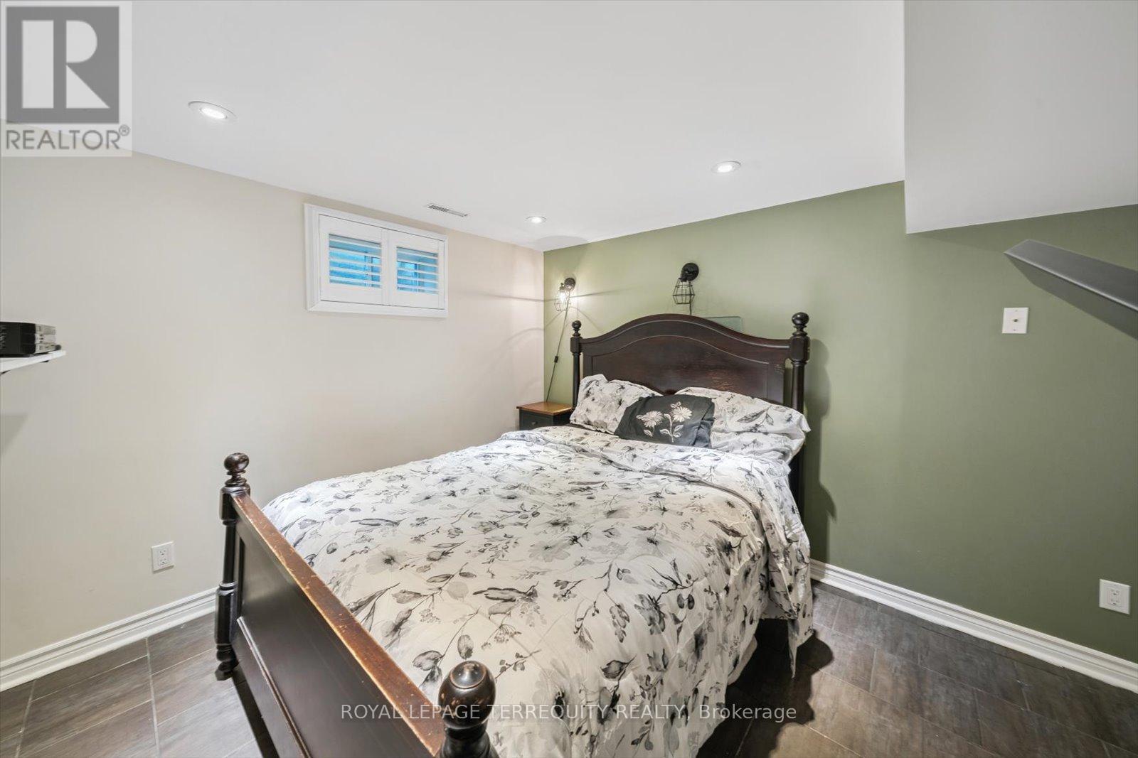 1825 Hyde Mill Crescent, Mississauga, Ontario  L5N 0A7 - Photo 41 - W12642098