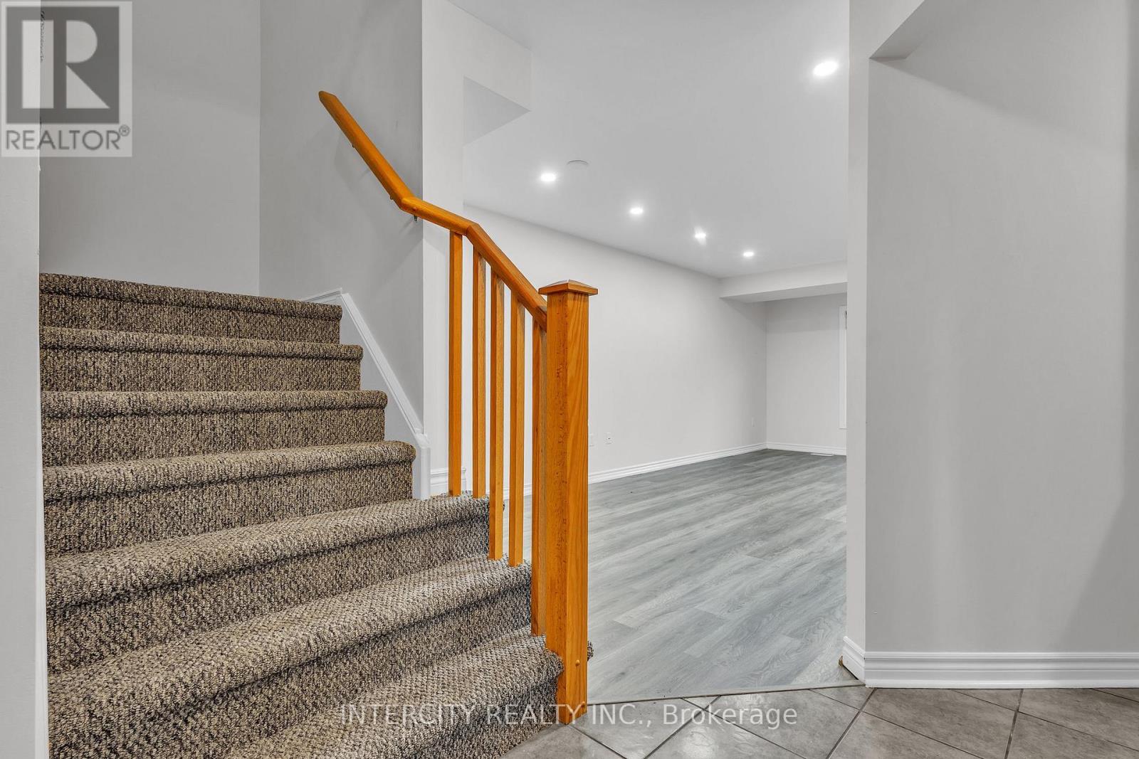 51 Laughland Lane, Guelph, Ontario  N1L 0C9 - Photo 14 - X12642104