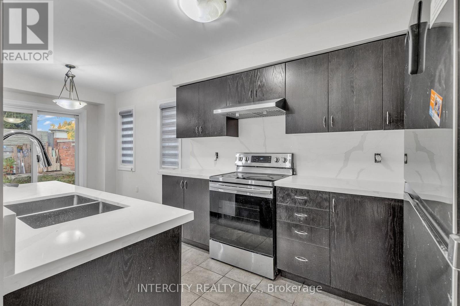 51 Laughland Lane, Guelph, Ontario  N1L 0C9 - Photo 20 - X12642104