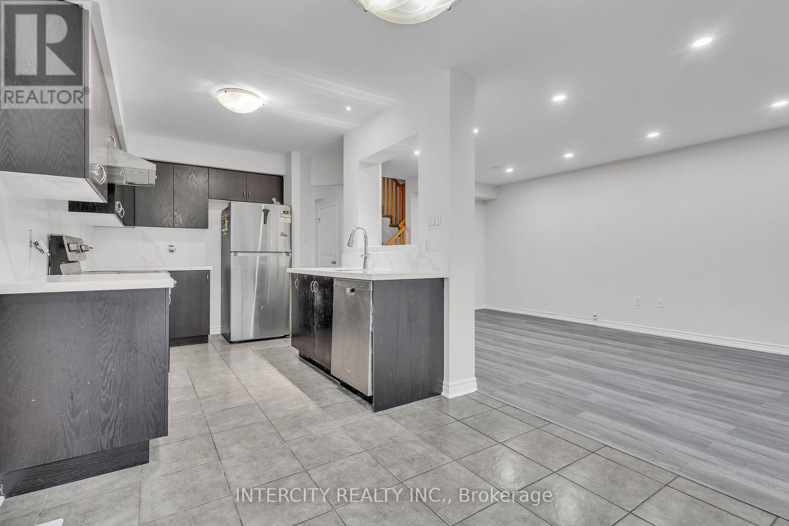 51 Laughland Lane, Guelph, Ontario  N1L 0C9 - Photo 22 - X12642104