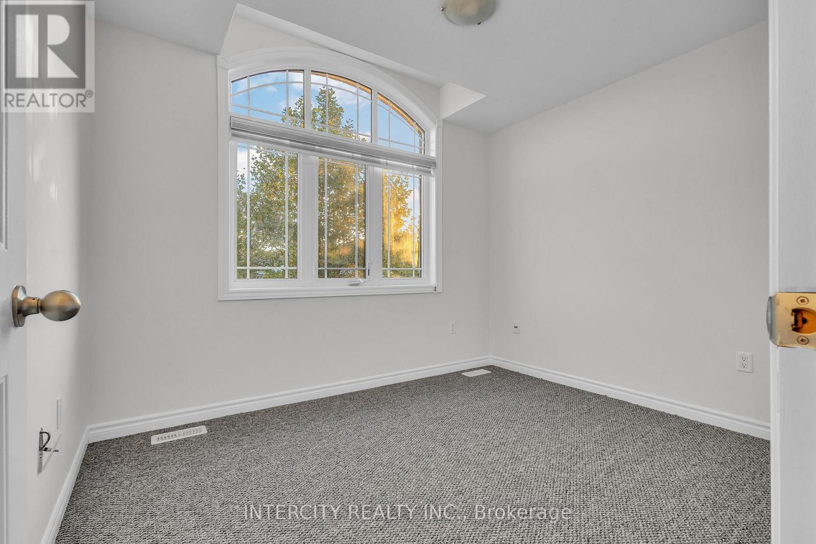 51 Laughland Lane, Guelph, Ontario  N1L 0C9 - Photo 24 - X12642104