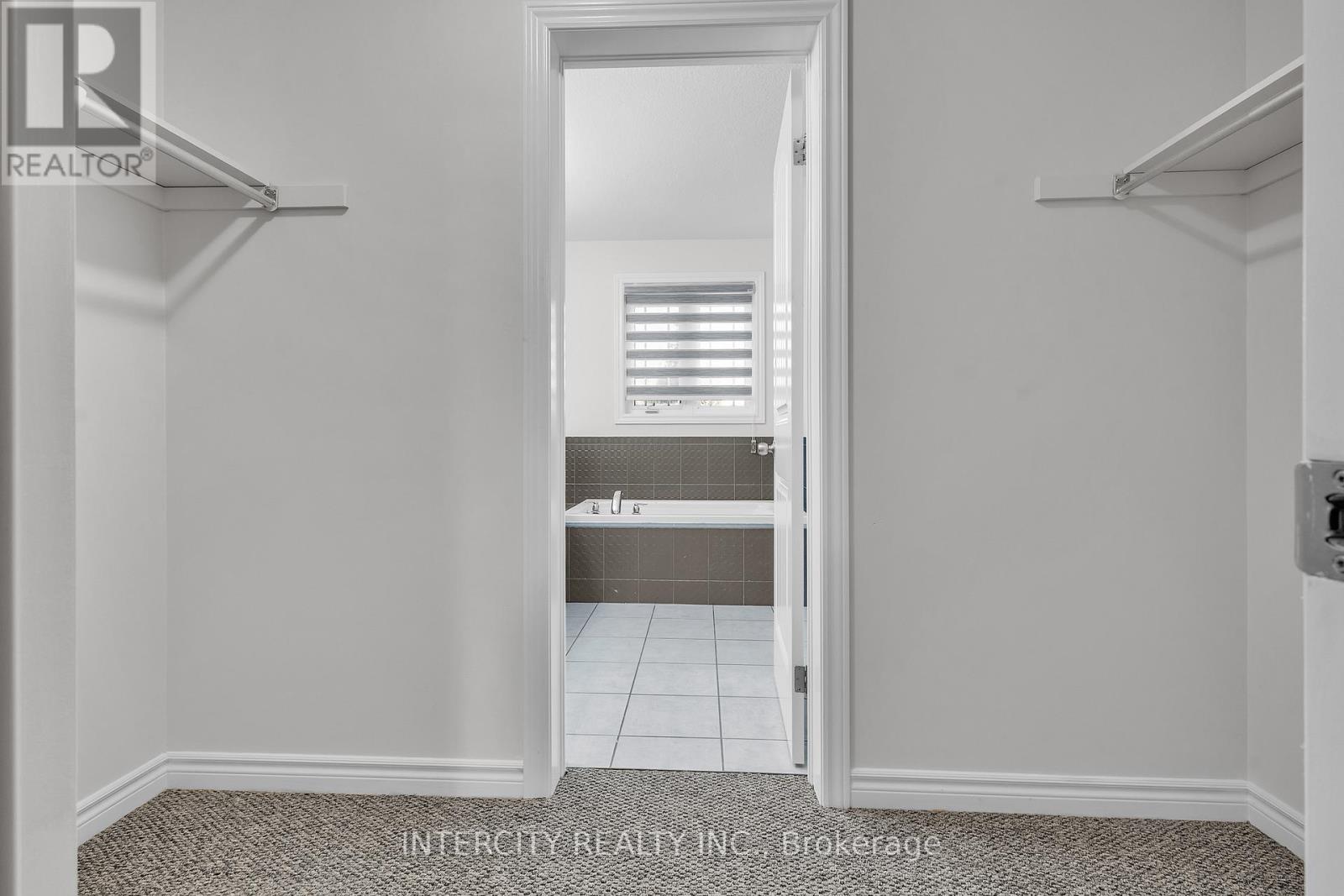 51 Laughland Lane, Guelph, Ontario  N1L 0C9 - Photo 30 - X12642104