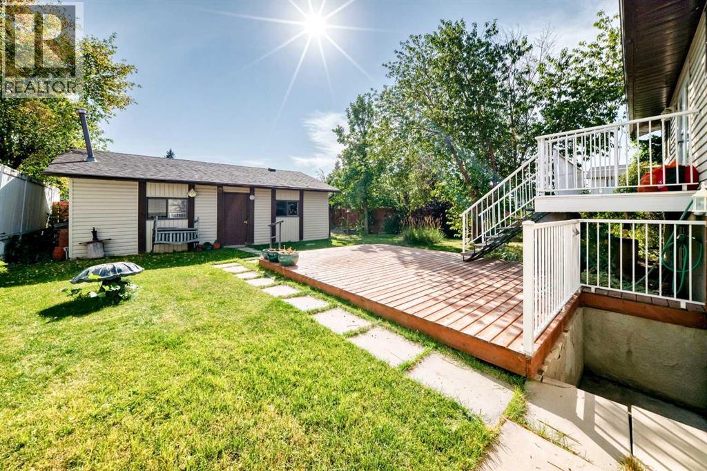 108 Jensen Place Ne, Airdrie, Alberta  T4B 1P2 - Photo 4 - A2258501