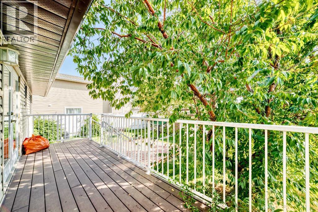 108 Jensen Place Ne, Airdrie, Alberta  T4B 1P2 - Photo 7 - A2258501