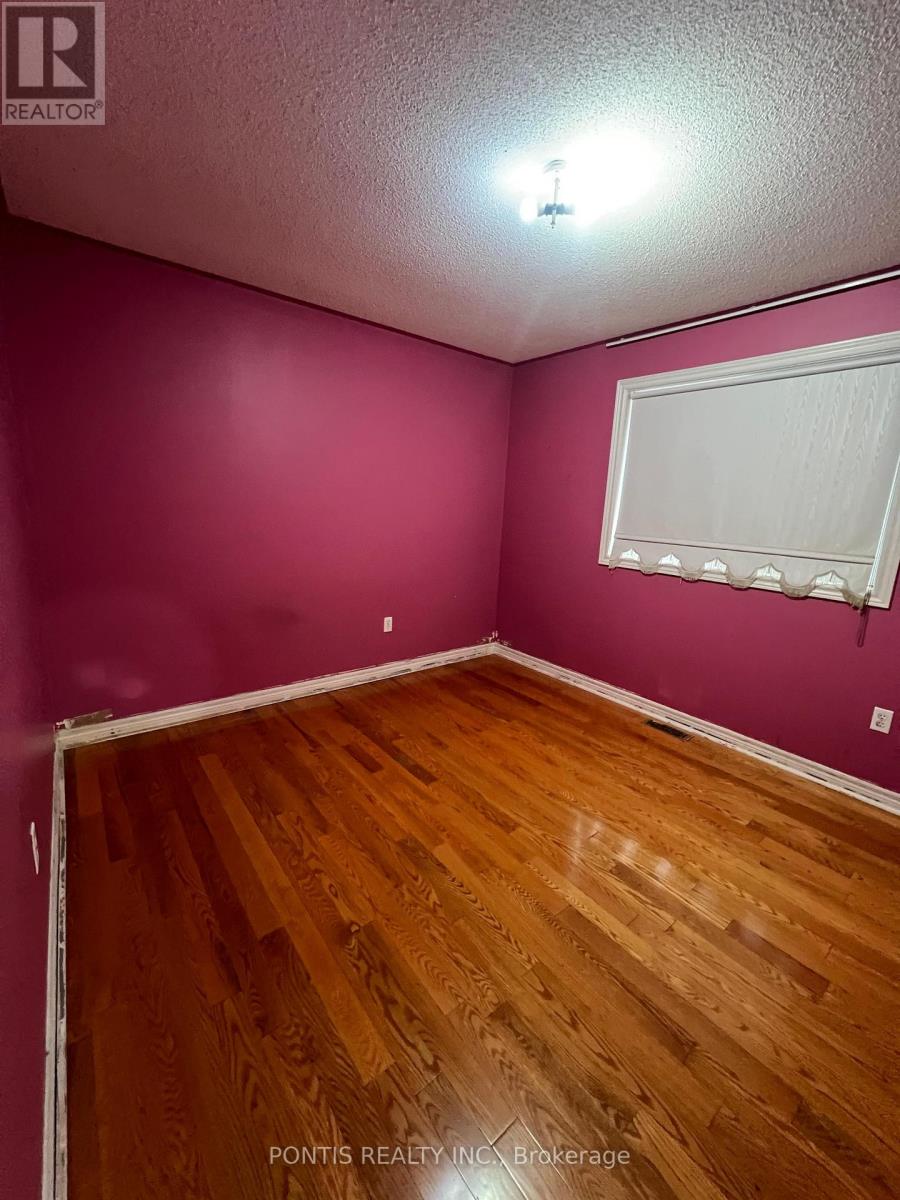 32 Mapleview Avenue, Brampton, Ontario  L6R 1M2 - Photo 21 - W12520866