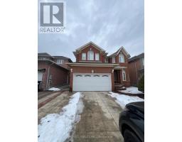 32 MAPLEVIEW AVENUE, Brampton, Ontario