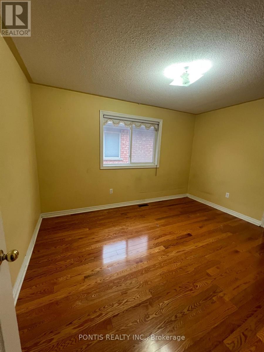 32 Mapleview Avenue, Brampton, Ontario  L6R 1M2 - Photo 23 - W12520866