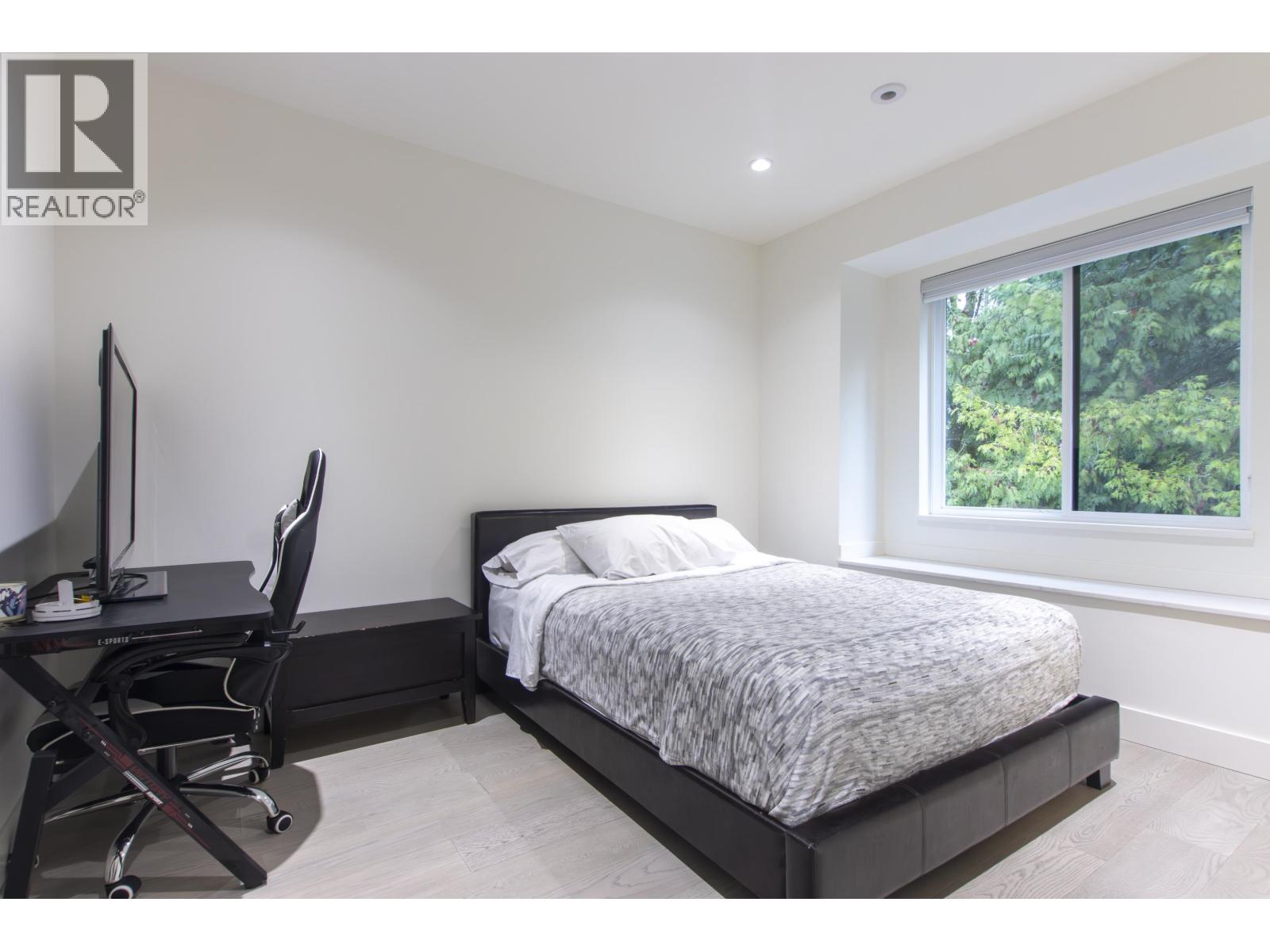 39184 Woodpecker Place, Squamish, British Columbia  V8B 1A7 - Photo 16 - R3074500