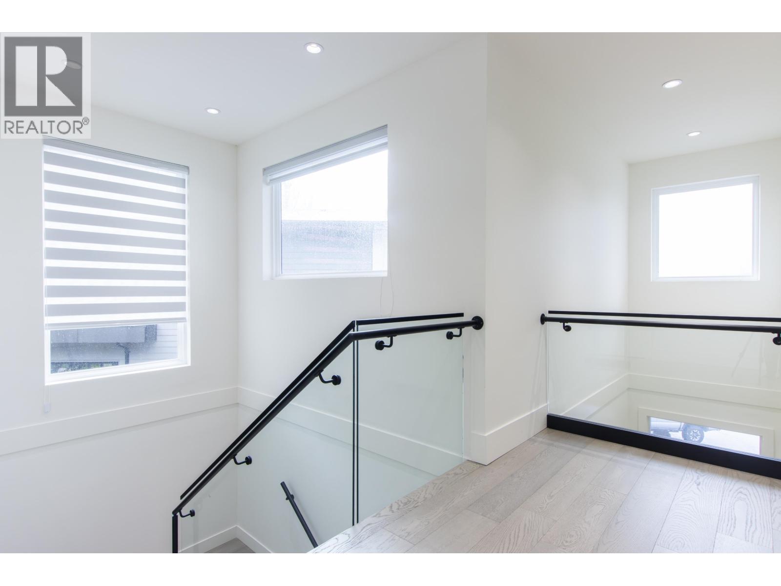 39184 Woodpecker Place, Squamish, British Columbia  V8B 1A7 - Photo 17 - R3074500