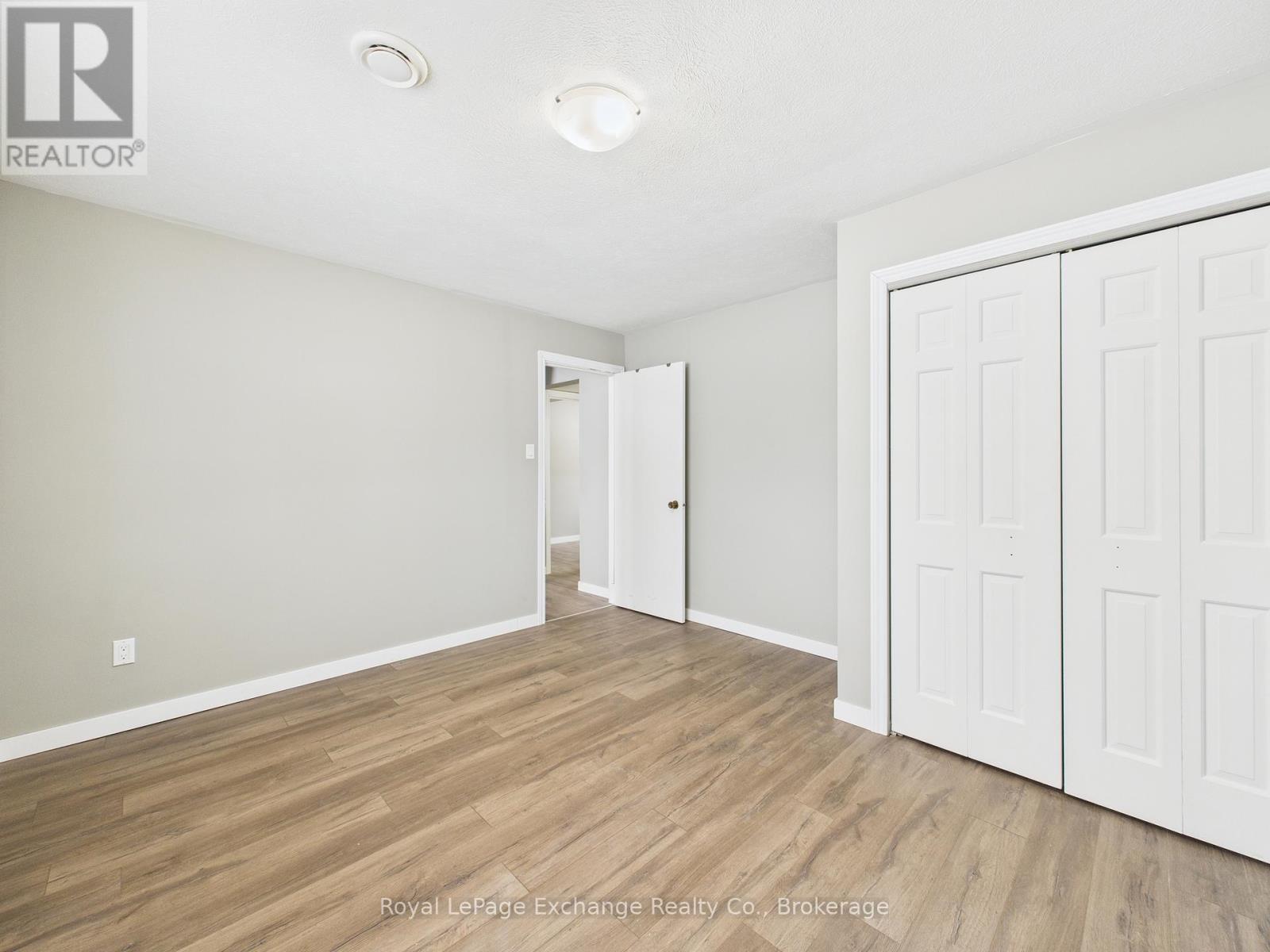 287 Kingsway Street, Kincardine, Ontario  N2Z 1G3 - Photo 14 - X12642110