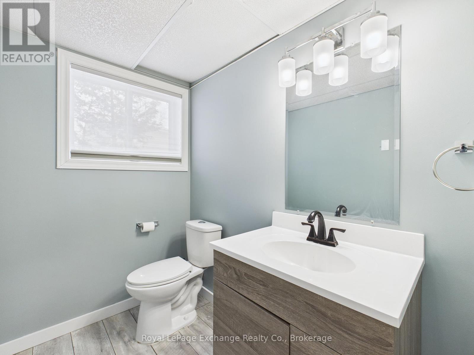 287 Kingsway Street, Kincardine, Ontario  N2Z 1G3 - Photo 16 - X12642110