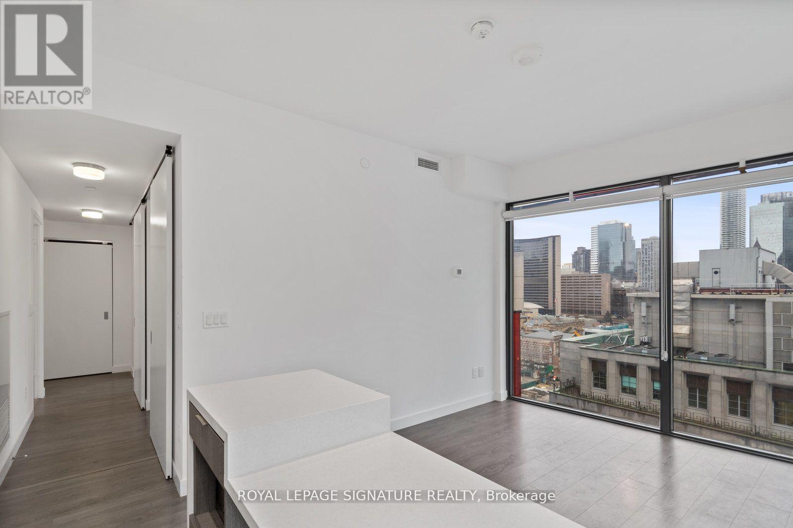 1311 - 215 Queen Street W, Toronto, Ontario  M5V 0P5 - Photo 14 - C12642116