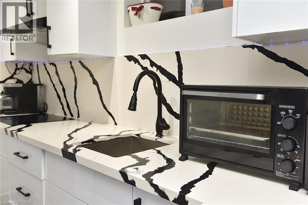 405 Erindale Drive, Burlington, Ontario  L7L 4T3 - Photo 35 - 40777635