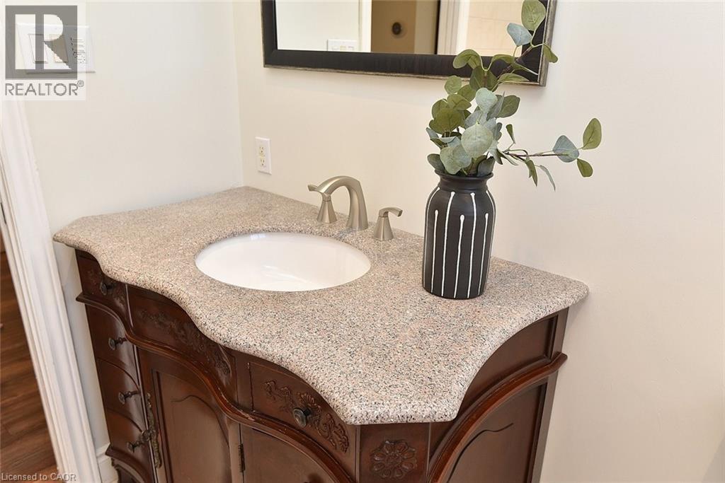 405 Erindale Drive, Burlington, Ontario  L7L 4T3 - Photo 29 - 40777635