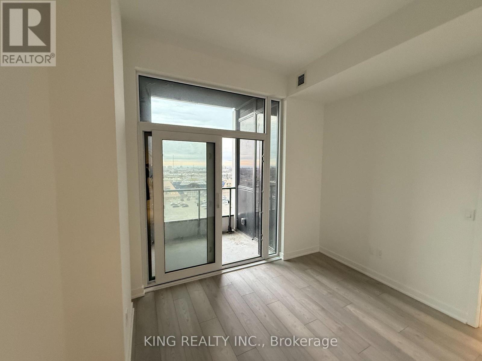 824 - 1007 The Queensway, Toronto, Ontario  M8Z 0H4 - Photo 17 - W12642112