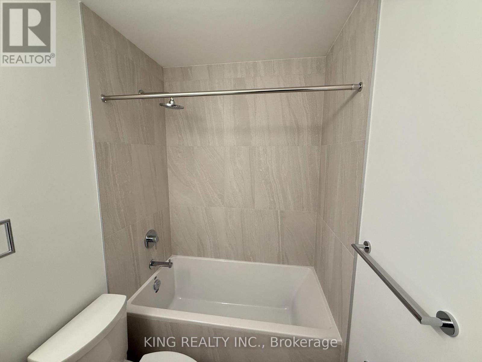 824 - 1007 The Queensway, Toronto, Ontario  M8Z 0H4 - Photo 18 - W12642112