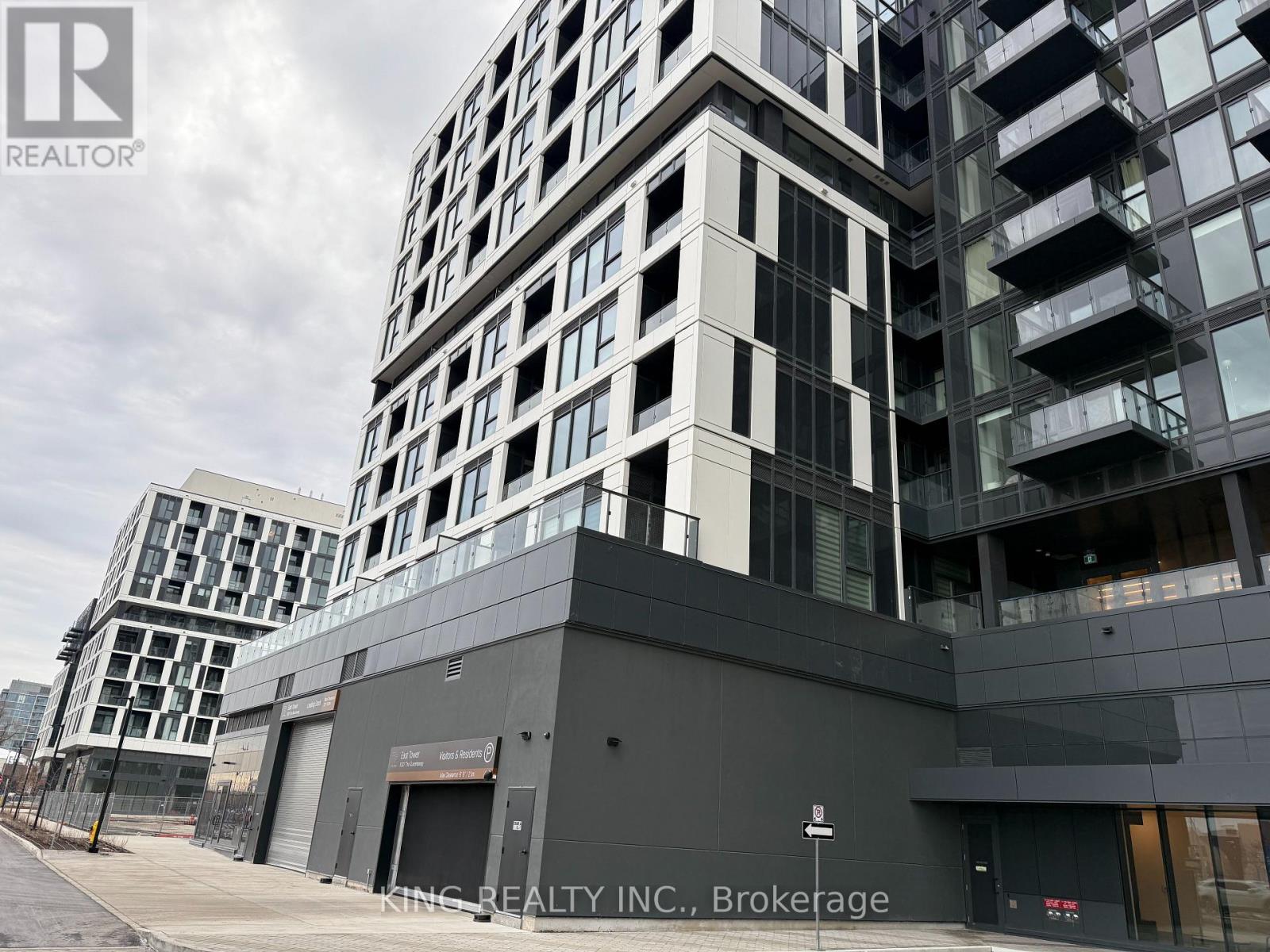 824 - 1007 The Queensway, Toronto, Ontario  M8Z 0H4 - Photo 2 - W12642112