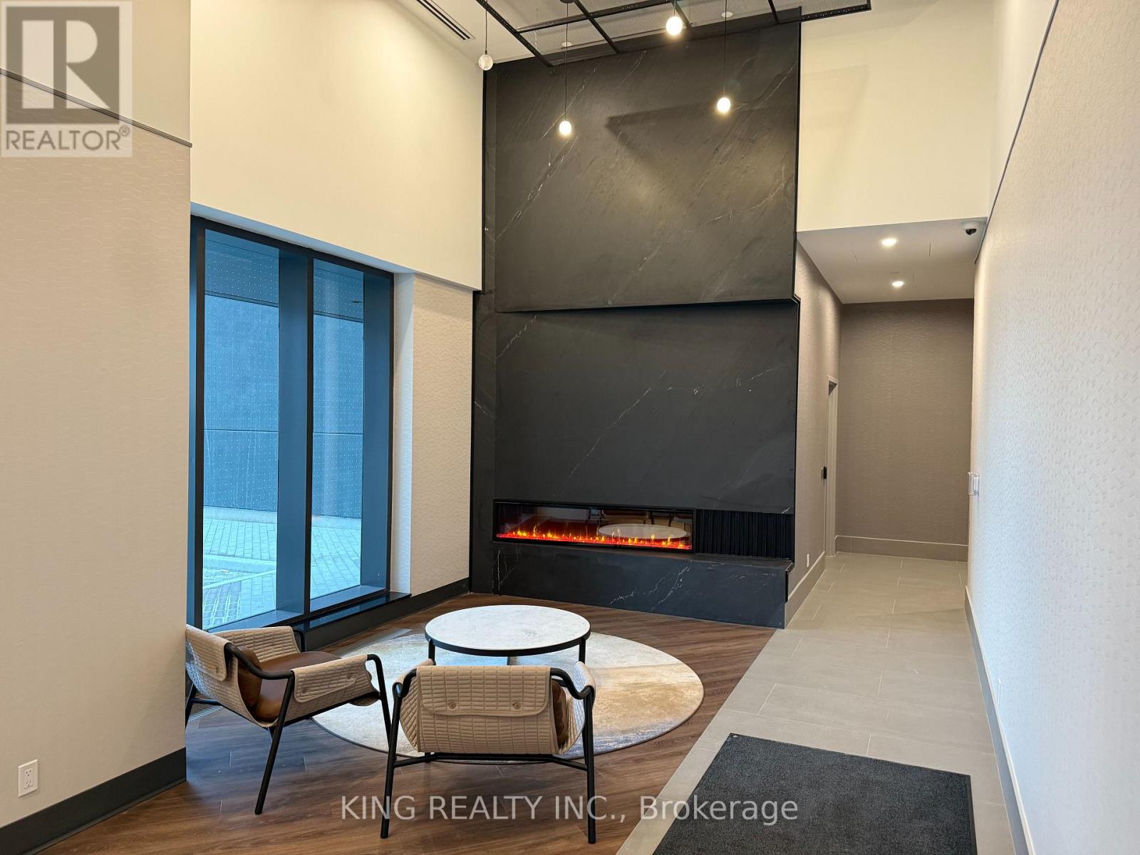 824 - 1007 The Queensway, Toronto, Ontario  M8Z 0H4 - Photo 4 - W12642112