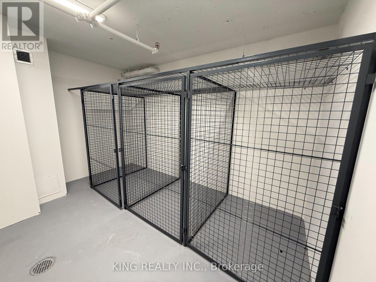 824 - 1007 The Queensway, Toronto, Ontario  M8Z 0H4 - Photo 6 - W12642112