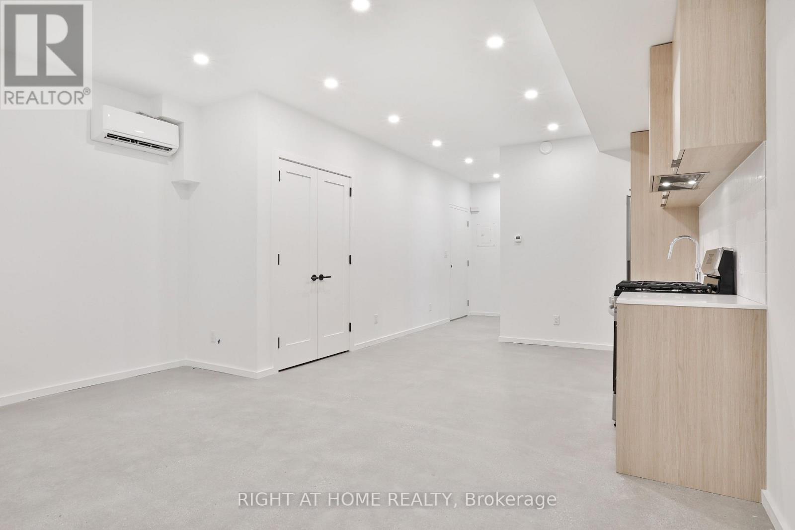 4 - 28 Salem Avenue, Toronto, Ontario  M6H 3C1 - Photo 5 - W12611938