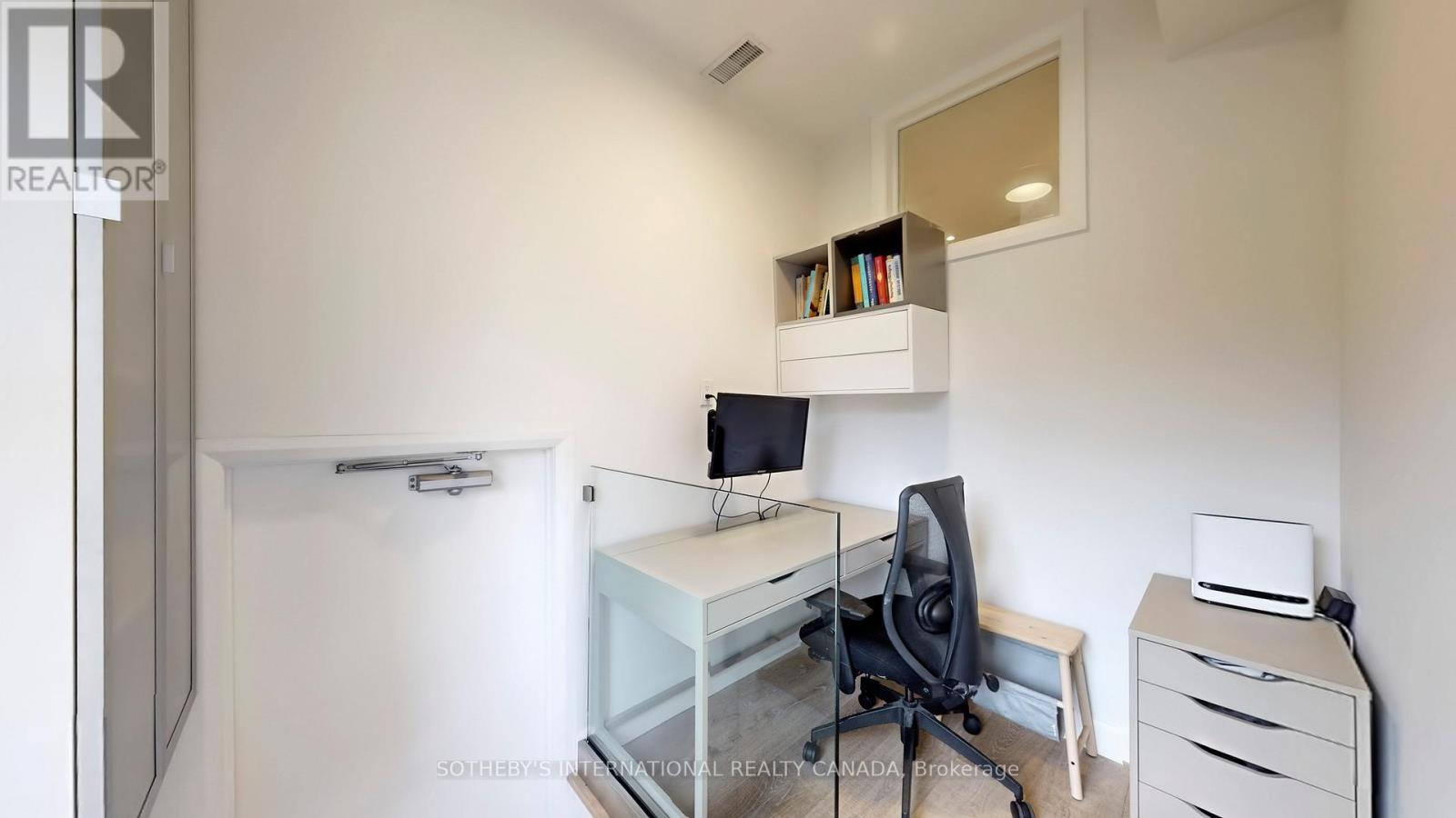 217 Pearson Avenue, Toronto, Ontario  M6R 1G6 - Photo 18 - W12638560