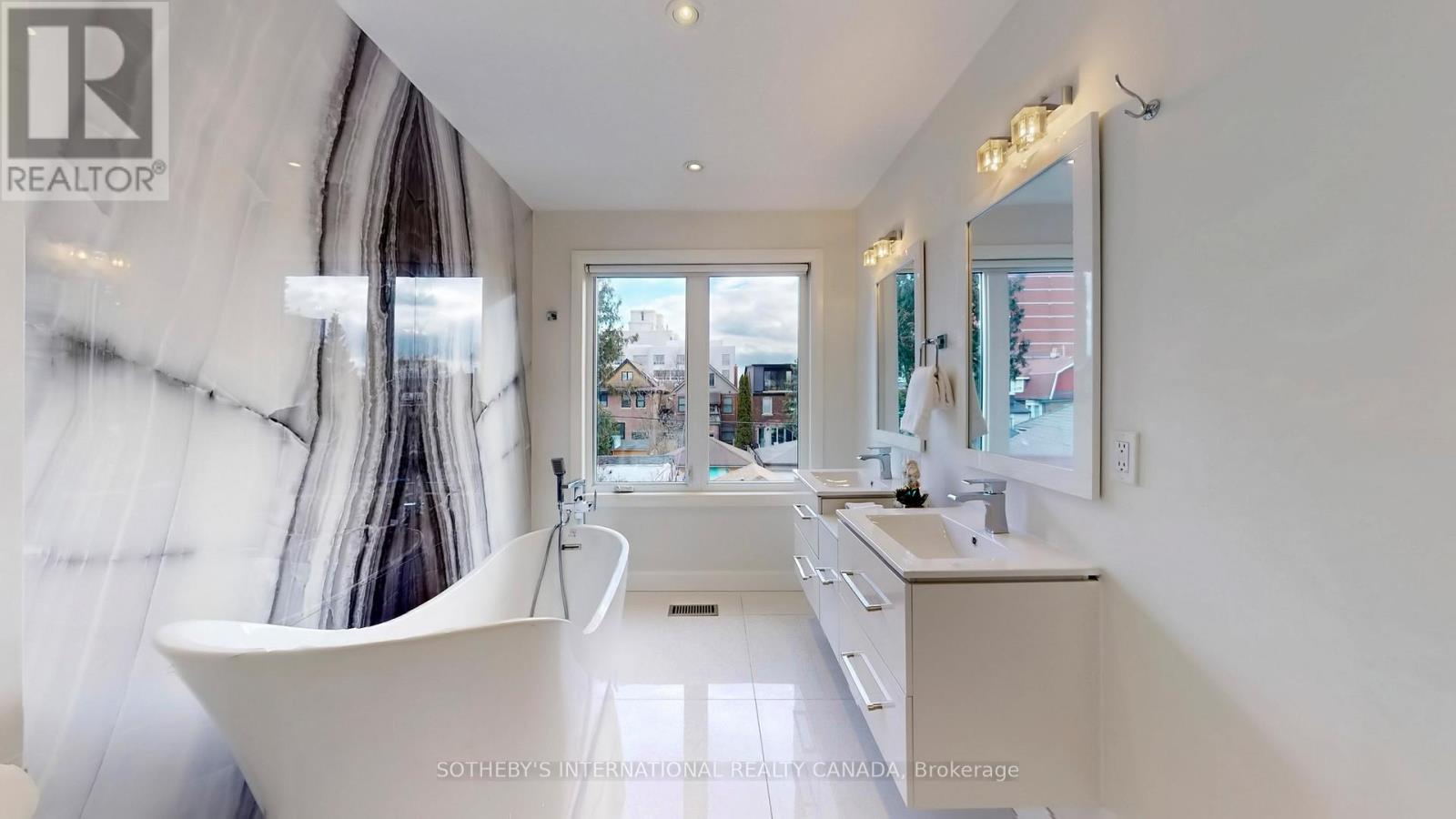 217 Pearson Avenue, Toronto, Ontario  M6R 1G6 - Photo 24 - W12638560