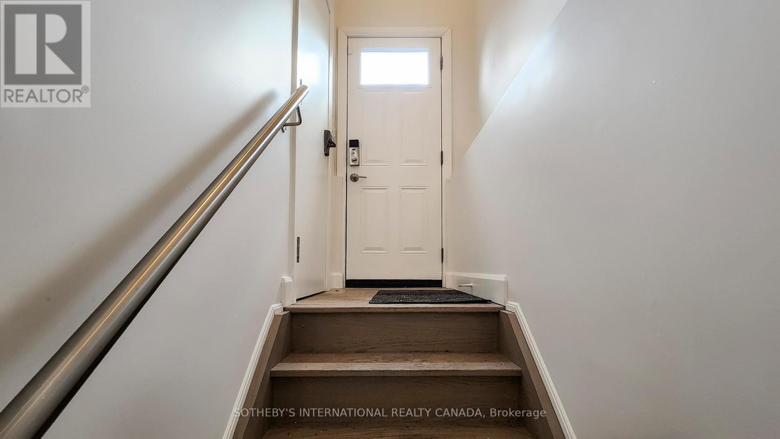 217 Pearson Avenue, Toronto, Ontario  M6R 1G6 - Photo 34 - W12638560