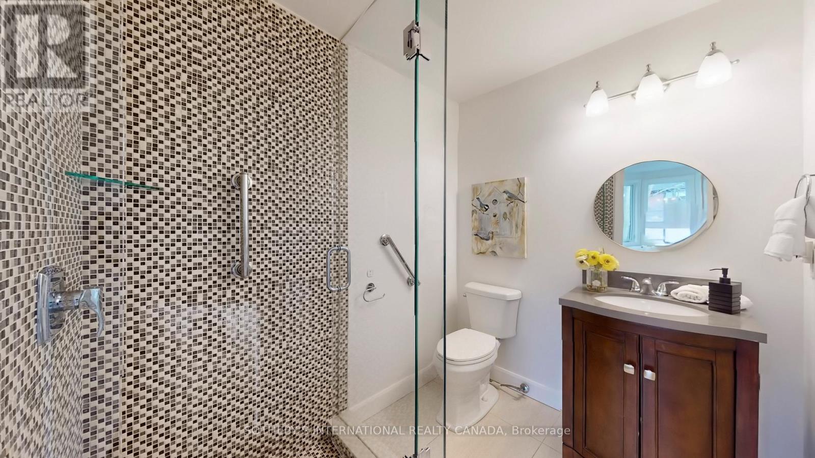 217 Pearson Avenue, Toronto, Ontario  M6R 1G6 - Photo 27 - W12638560