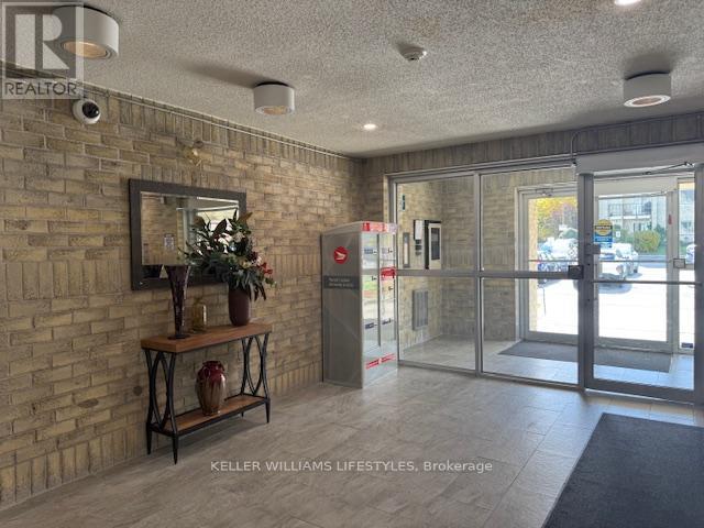 201 - 731 Deveron Crescent, London South, Ontario  N5Z 4X6 - Photo 2 - X12642128