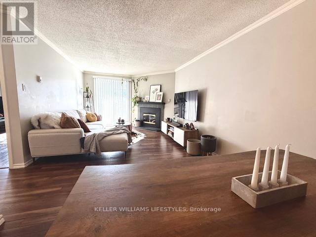 201 - 731 Deveron Crescent, London South, Ontario  N5Z 4X6 - Photo 5 - X12642128