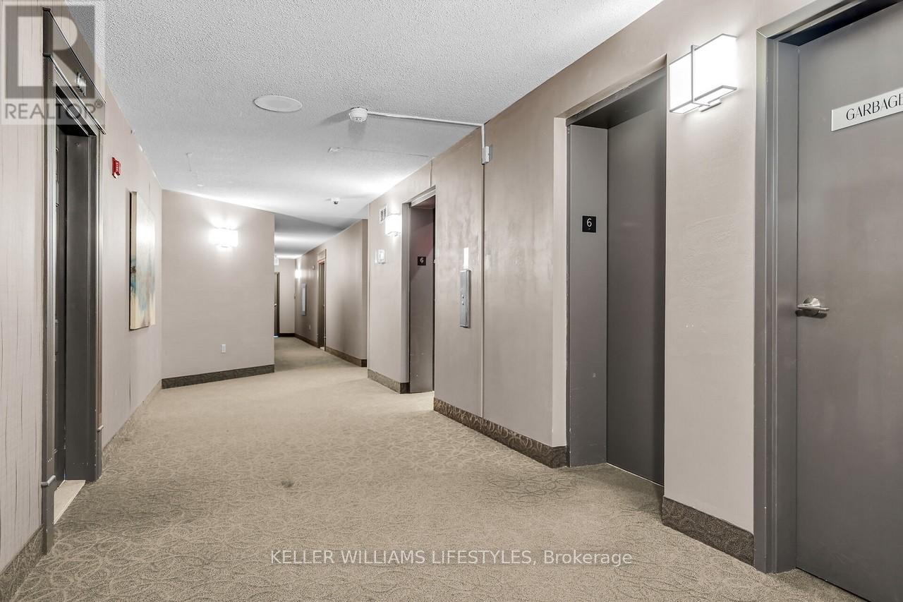 604 - 549 Ridout Street N, London East, Ontario  N6A 5N5 - Photo 18 - X12642130