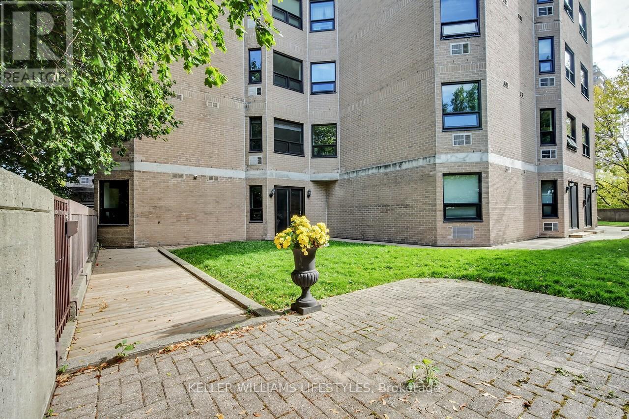 604 - 549 Ridout Street N, London East, Ontario  N6A 5N5 - Photo 29 - X12642130