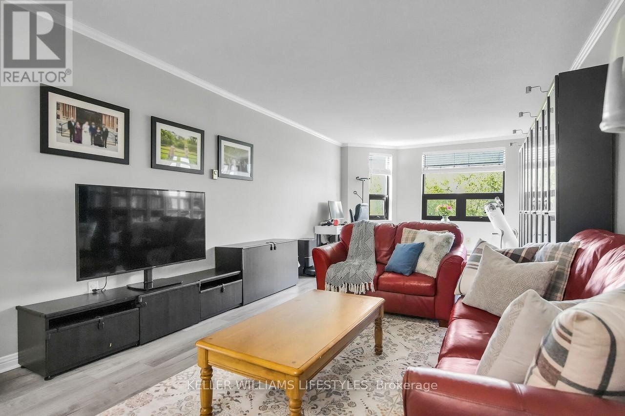 604 - 549 Ridout Street N, London East, Ontario  N6A 5N5 - Photo 39 - X12642130