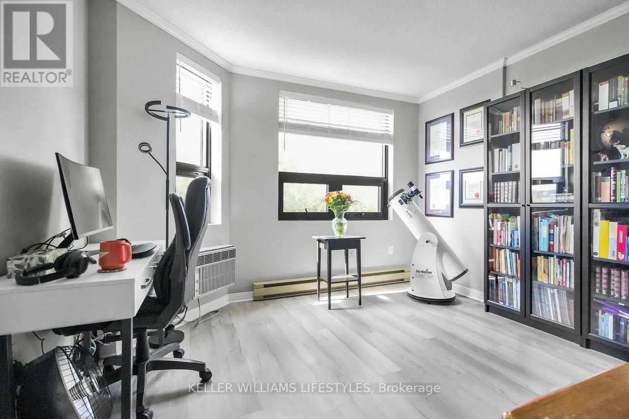 604 - 549 Ridout Street N, London East, Ontario  N6A 5N5 - Photo 8 - X12642130