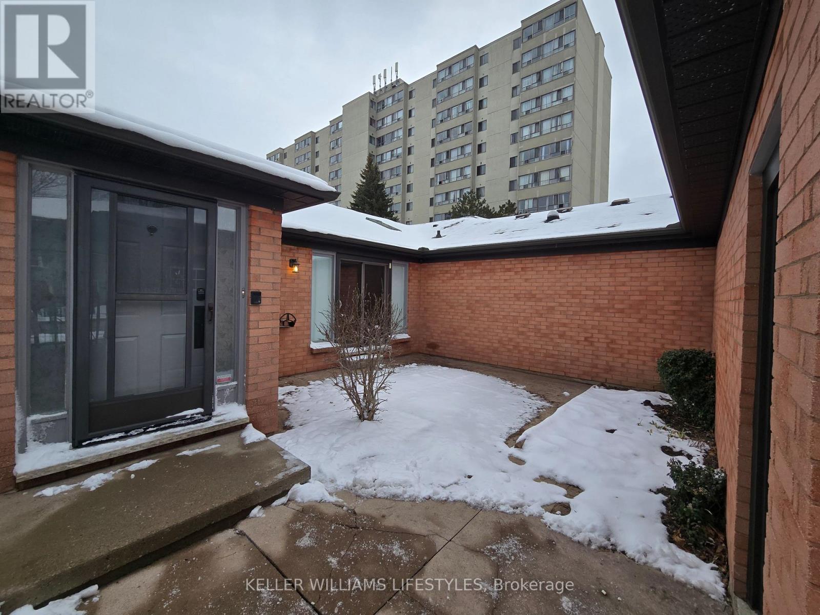 33 - 65 Fiddlers Green Road, London North, Ontario  N6H 4V5 - Photo 2 - X12642134