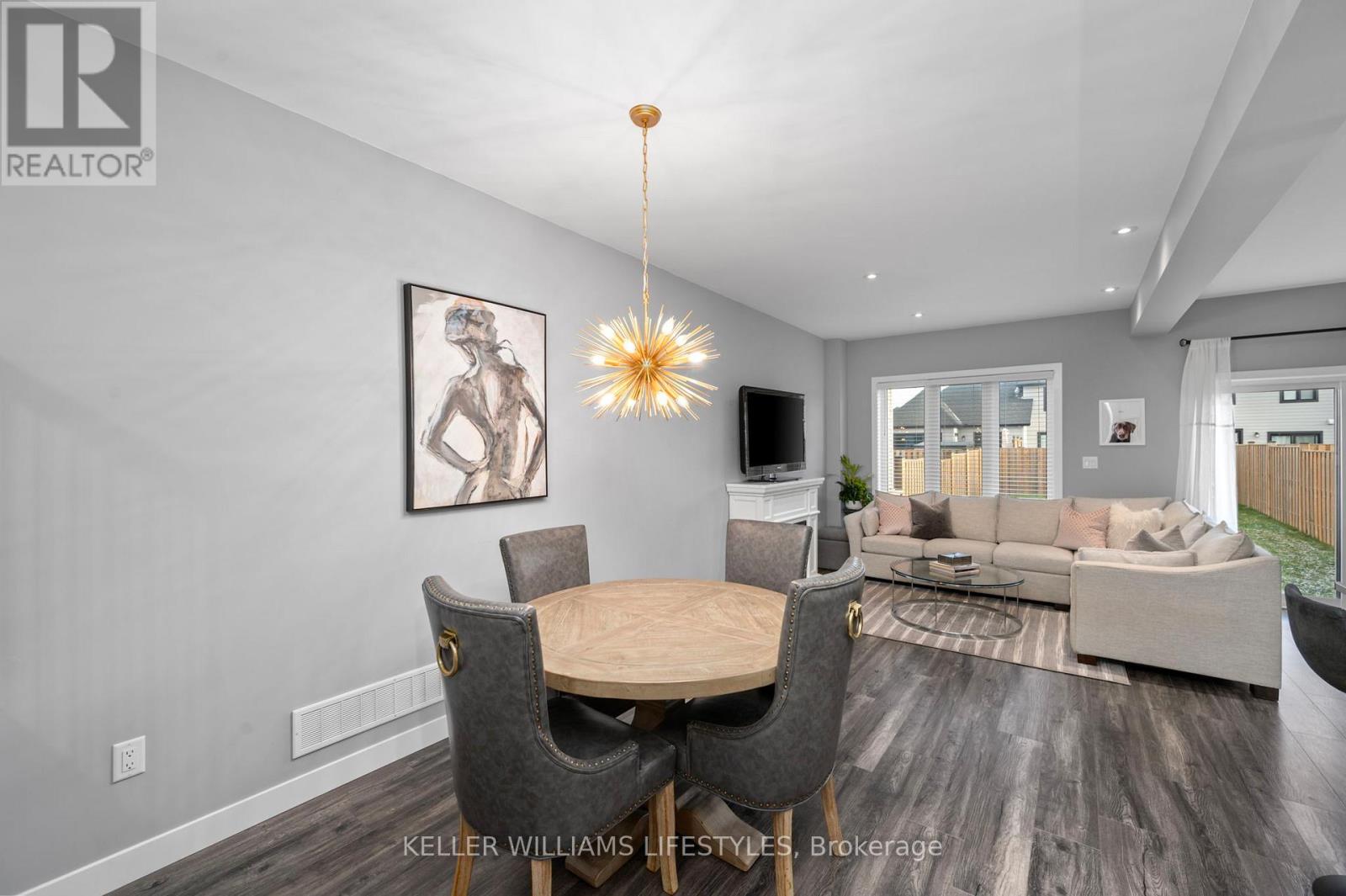 252 Doan Drive, Middlesex Centre, Ontario  N0L 1R0 - Photo 10 - X12642140